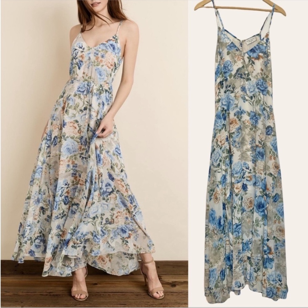 Dress Forum Blue Rose Maxi Dress Spaghetti
Straps floral in S